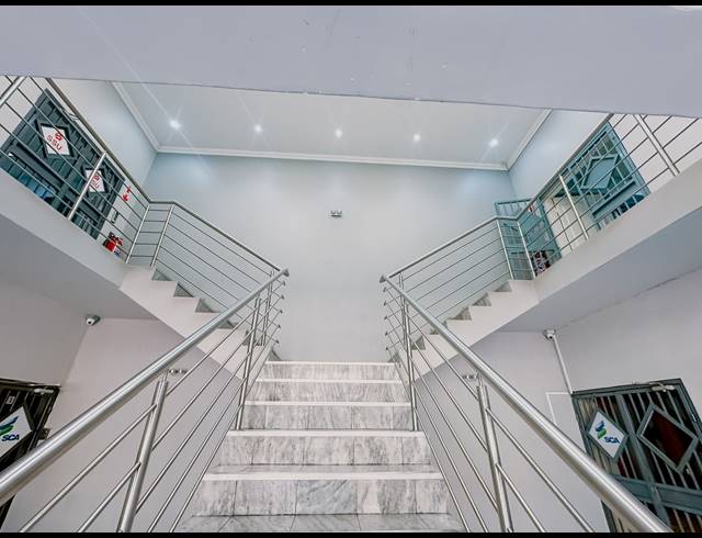 2,000M² OFFICE TO LET IN BEDFORDVIEW